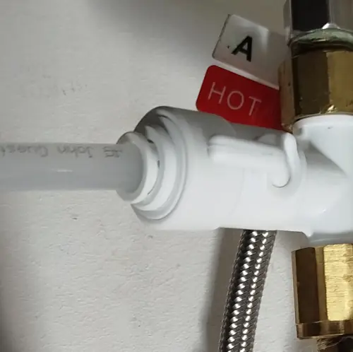 Filtre sous évier raccord PushFit en T pour eau filtrée