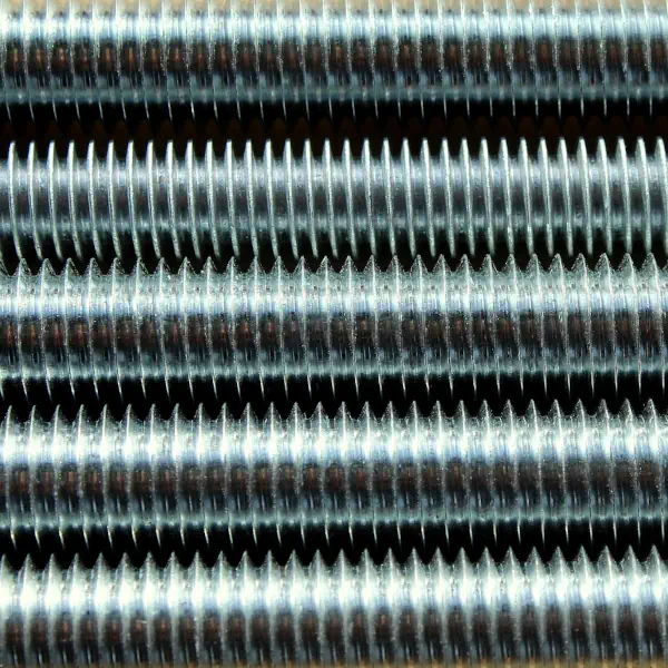 Tiges filetées en acier zingué